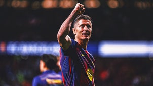 BARCELONA Trending Image: 'What a Player!': Man United Legend Urges Robert Lewandowski to Join Red Devils